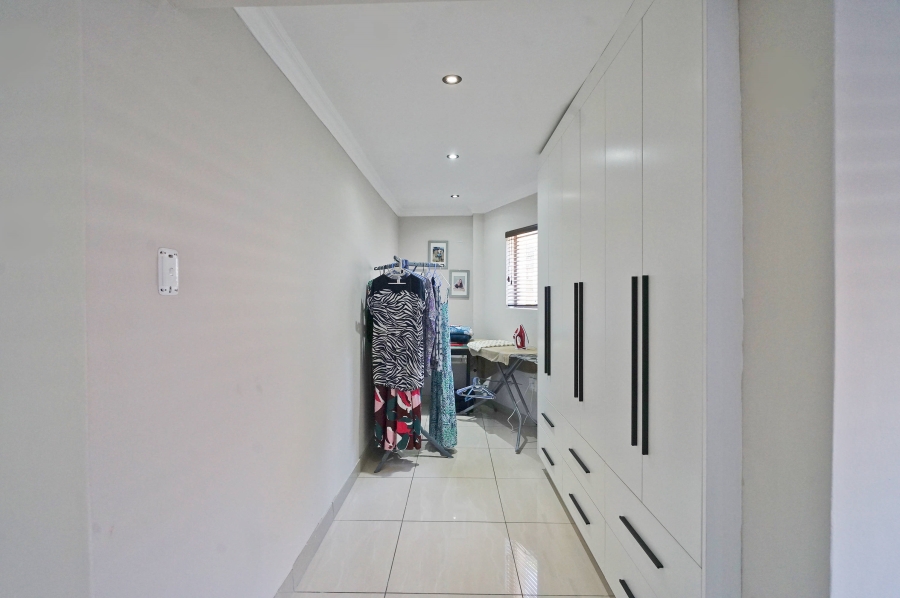 4 Bedroom Property for Sale in Winterstrand Eastern Cape